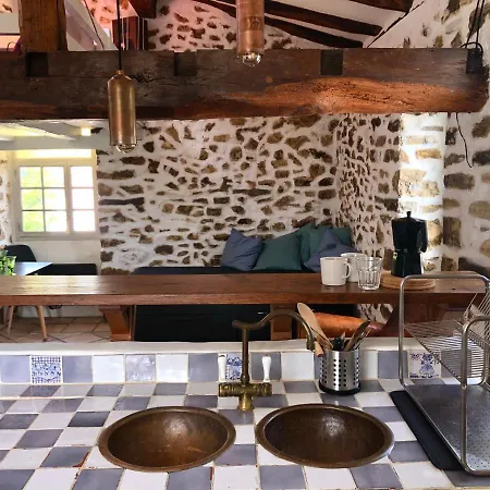 Duplex Flat In A Former Monastery Lejlighed Ahetze